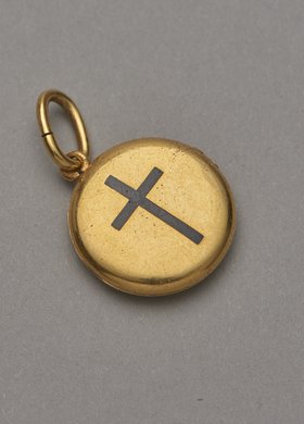 Medalion z krzyżem