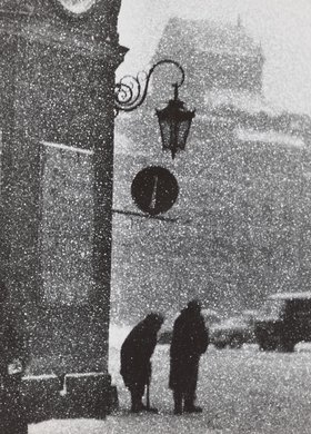 Fragment Starego Miasta zimą