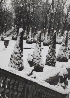 Fragment of the Baroque Garden by the Wilanów Palace in winter