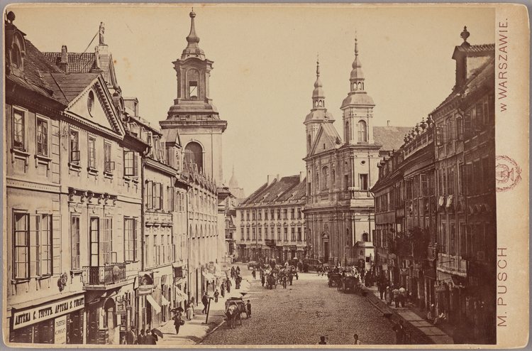 Ulica Freta, widok w kierunku kościoła oo. paulinów