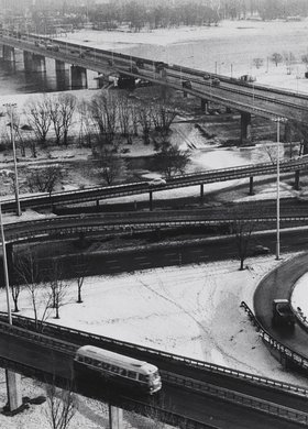 Most Łazienkowski i fragment Trasy Łazienkowskiej