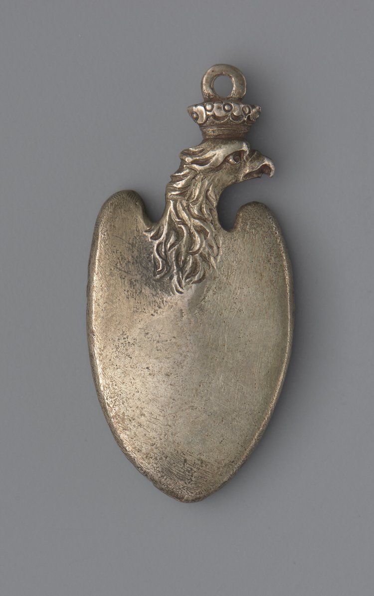 Breloczek w kształcie Orła z wizerunkiem Tadeusza Kościuszki na piersiach