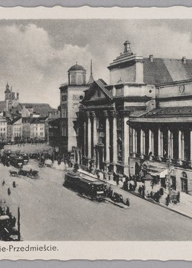 Krakowskie Przedmieście przy wylocie ulicy Miodowej