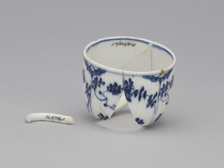 Filiżanka porcelanowa