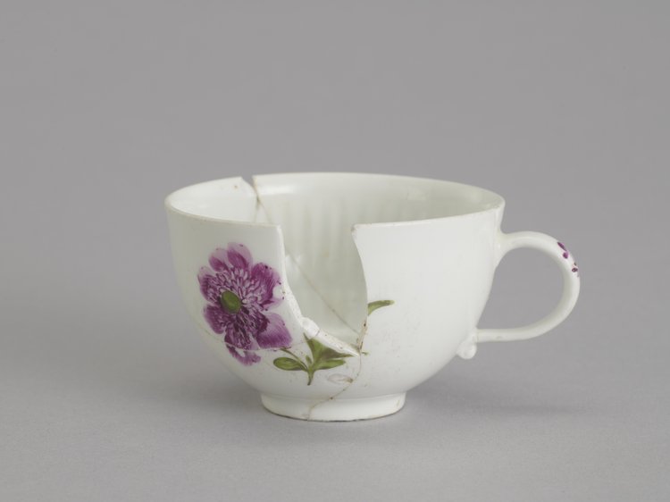 Filiżanka porcelanowa