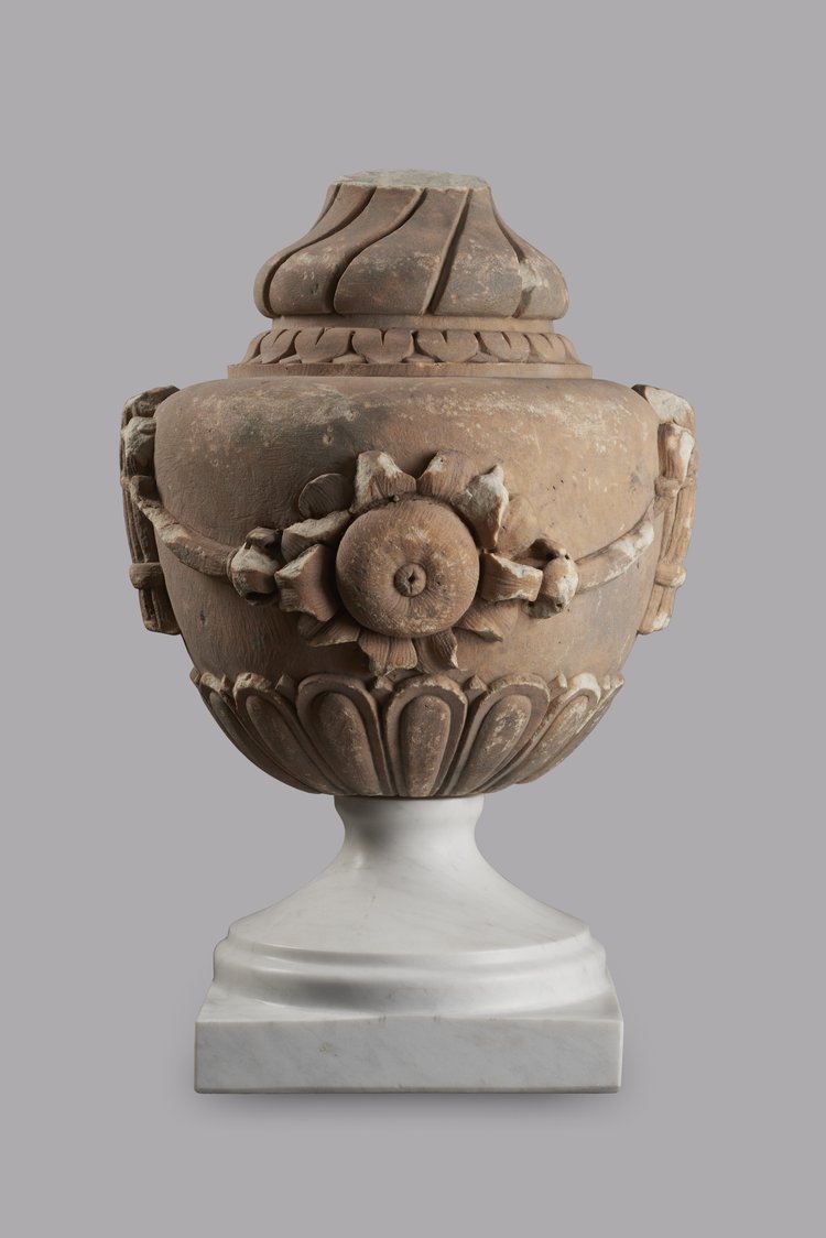 Wazon z herbem Wazów (Snopek)