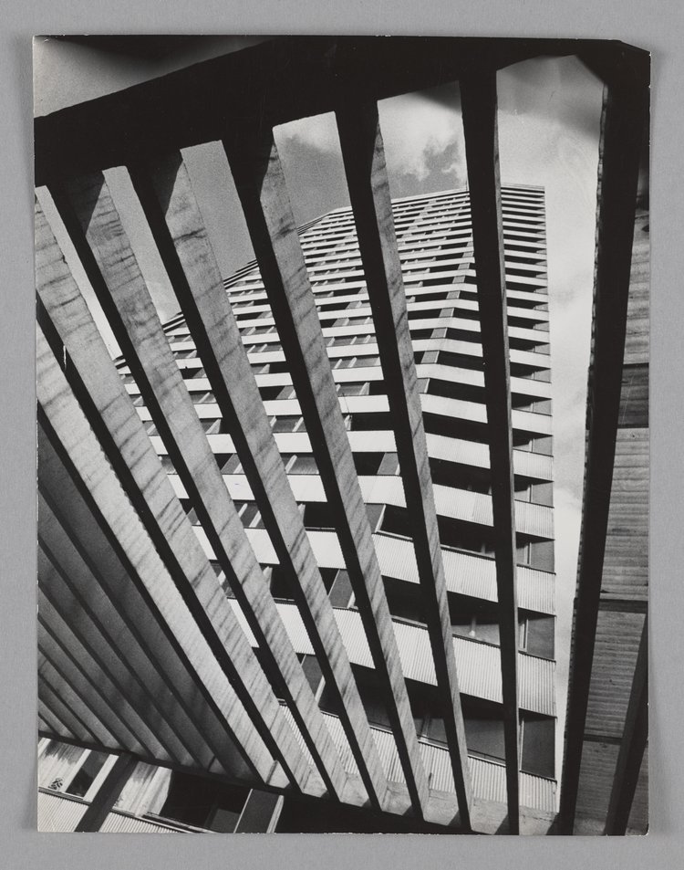 Śródmiejski Precinct (currently: Stefana "Wiecha" Wiecheckiego Precinct), view of a block of flats