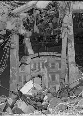 Ruiny gmachu Poczty Głównej