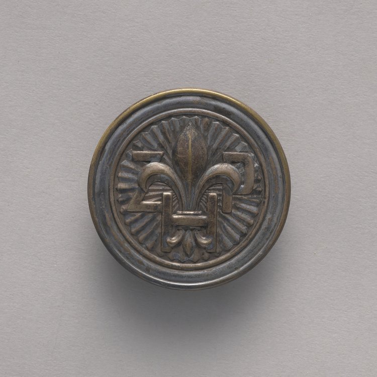 Klamra harcerska ze skrytki konspiracyjnej hm. ppor. Władysława Cieplaka, ps. Giewont