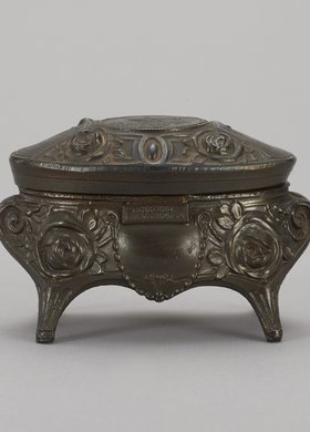 Szkatułka z napisem Andenken aus Warschau