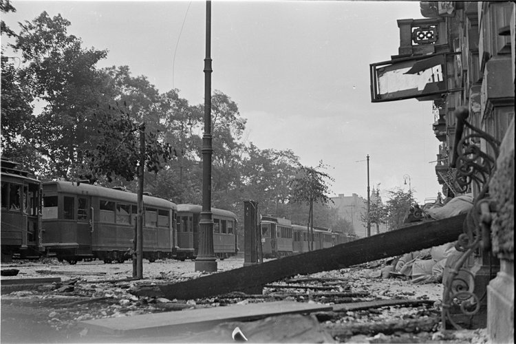 Unieruchomione tramwaje na ulicy Królewskiej