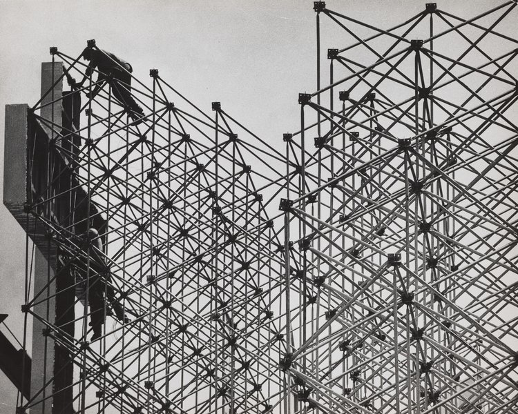 Works on the installation of the altar in front of the Palace of Culture and Science on the occasion of the third pilgrimage of John Paul II to Poland
