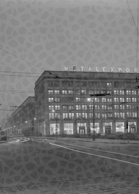 Biurowiec Metalexportu o zmierzchu