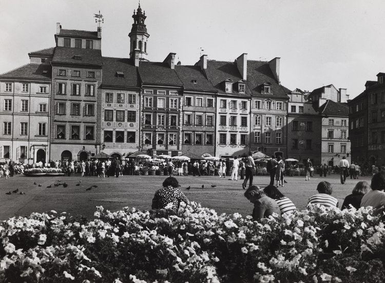 Tenement houses on Zakrzewskiego side in the Old Town Market Square