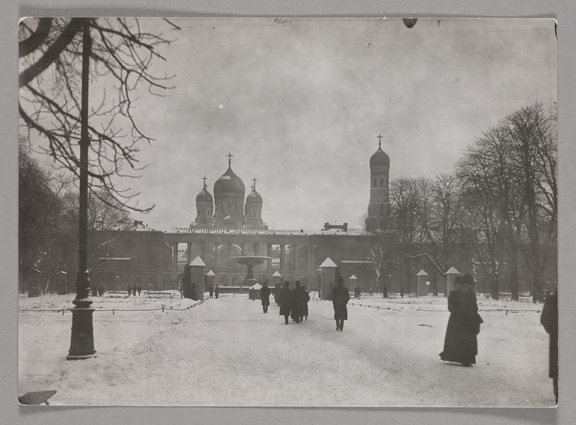 Aleja główna w Ogrodzie Saskim