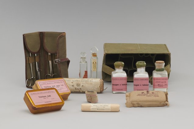 Wkład do apteczki z zawartością