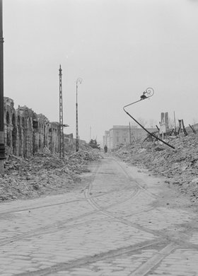 Funkiewicz, Alfred (1906-1959) - architekt i fotografik