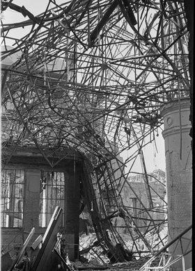 Ruiny gmachu Poczty Głównej