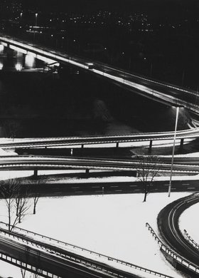 Łazienkowski Bridge and fragment of Łazienkowska Thoroughfare at night
