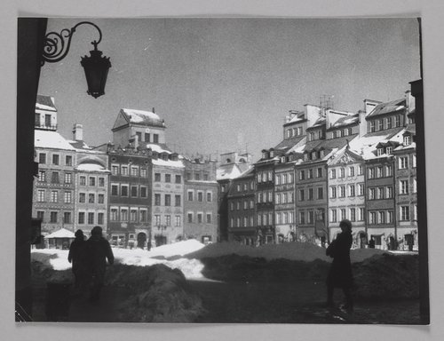 Old Town Market Square in winter, view of the burgher houses on Dekert's and Barss' Sides