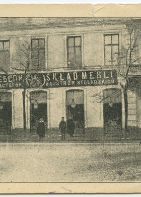 Skład Mebli Jana Berezińskiego przy ulicy Królewskiej 6