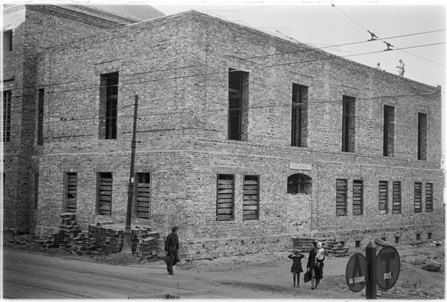 Budowa Domu Rzemiosła przy ulicy Miodowej