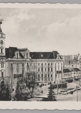 Ratusz na placu Teatralnym