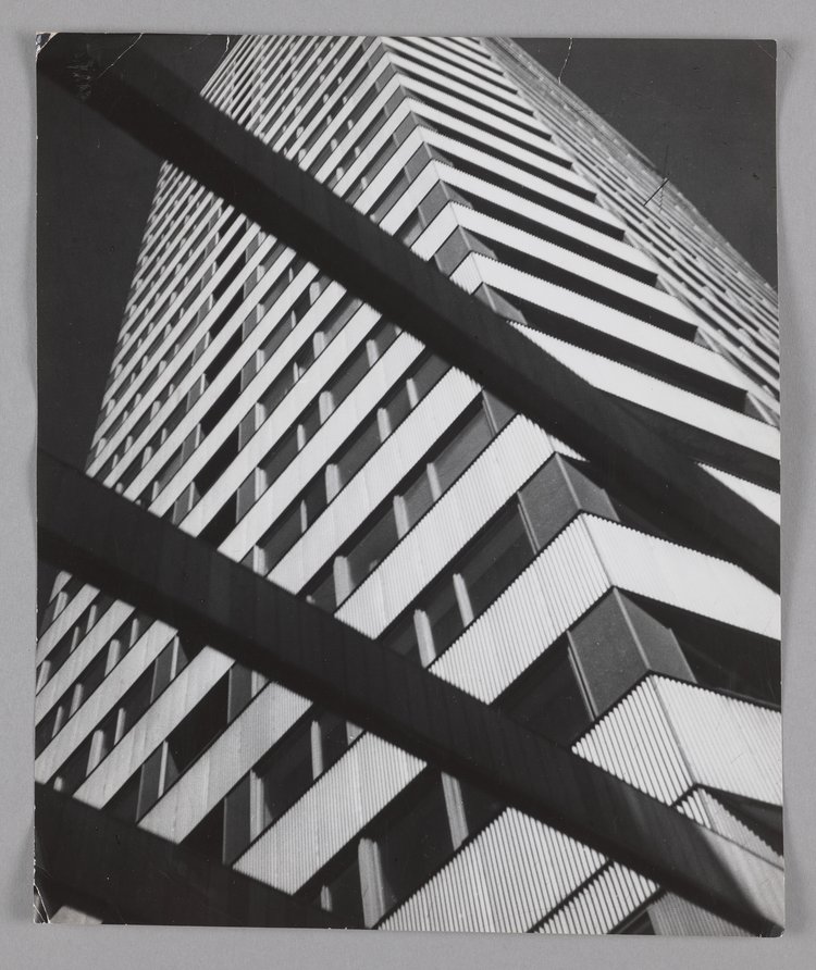 Skyscraper in the Eastern Wall