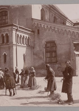 Brandel, Konrad (1838–1920), warszawski fotograf i wynalazca fotorewolweru – aparatu do zdjęć momentalnych