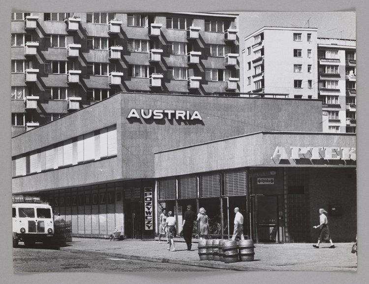Ulica Próżna u zbiegu z ulicą Zielną