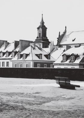 Widok na Nowe Miasto z murów obronnych zimą