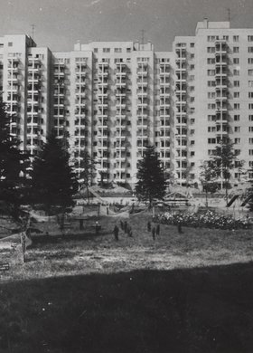 Inflancka housing estate in Muranów