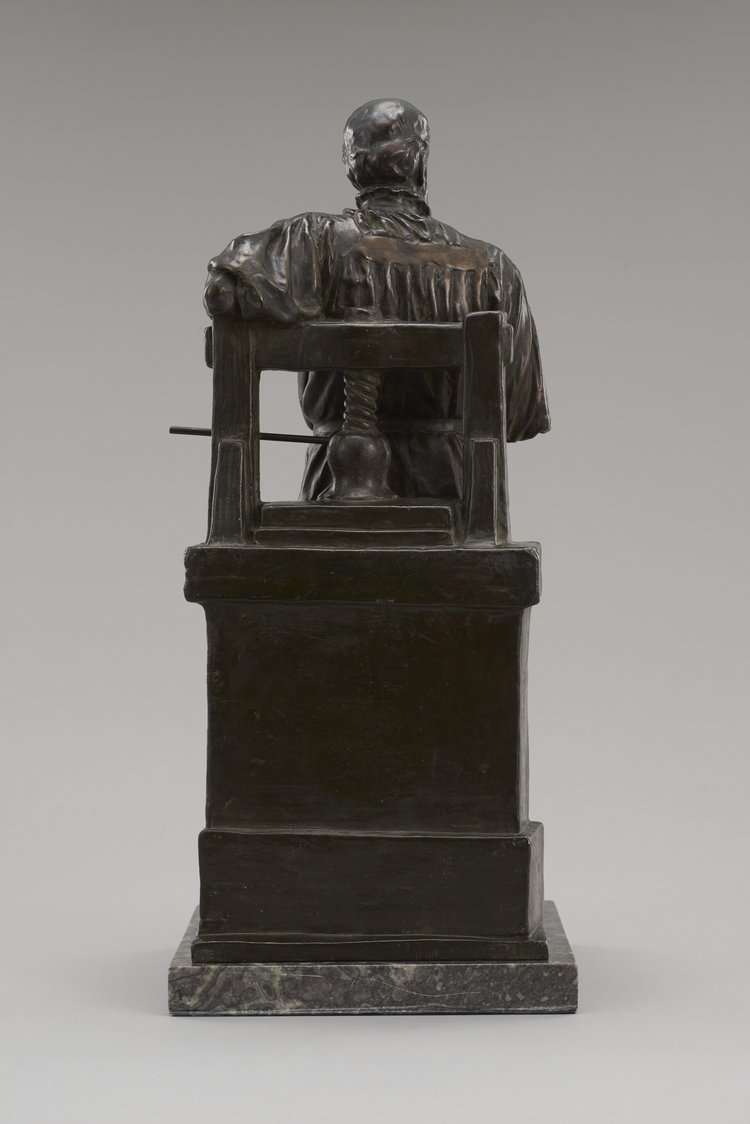 Figura Jana Gutenberga przy prasie drukarskiej