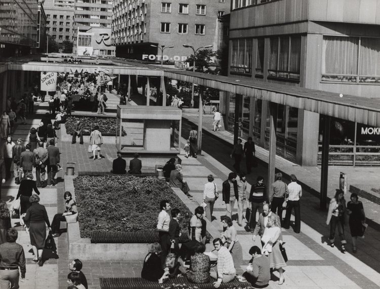 Śródmiejski Mall (currently Stefana “Wiecha” Wiecheckiego Mall)