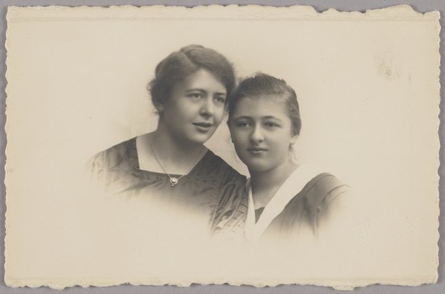 Alina Scholtz z siostrą Stanisławą