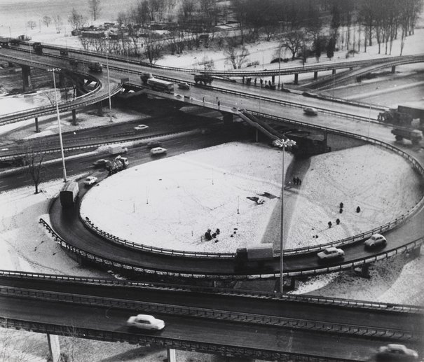 
                     
                     Fragment Trasy Łazienkowskiej
                     
                     