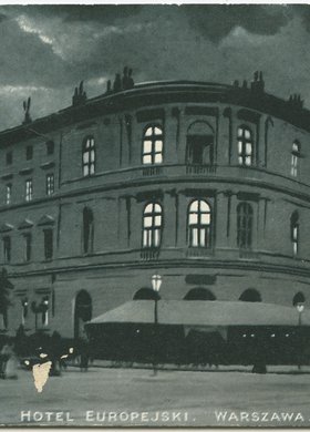 Hotel Europejski nocą