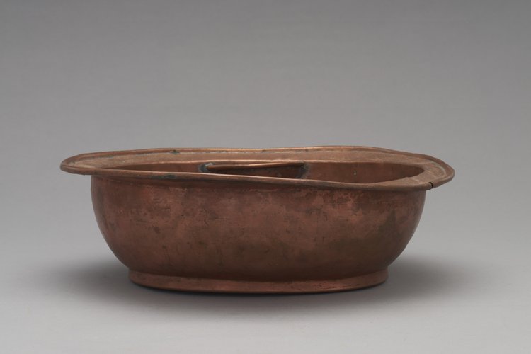 Kalendarz kieszonkowy na 1924 rok oraz kartka z widokiem Domu Towarowego Bracia Jałkowscy