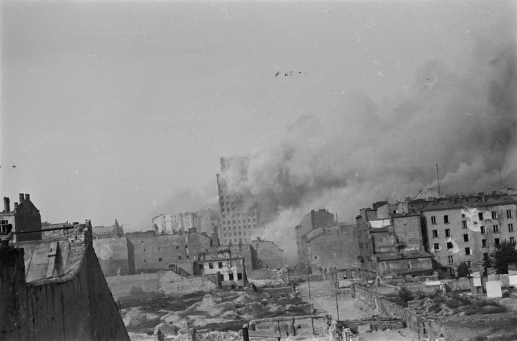 Wybuch pocisku w gmachu Towarzystwa Ubezpieczeń "Prudential"