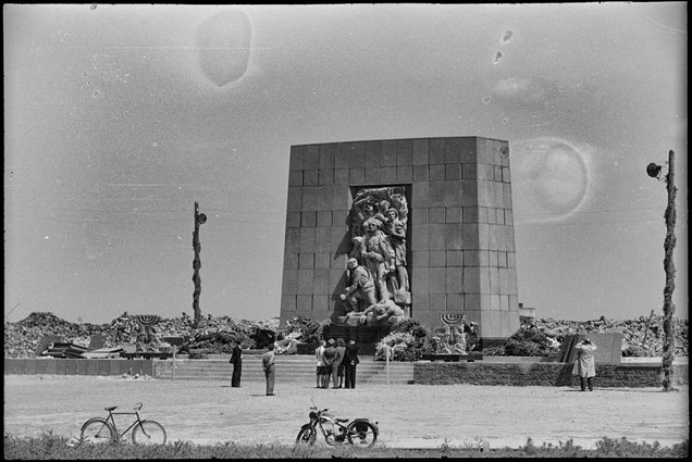 Pomnik Bohaterów Getta, widok ogólny