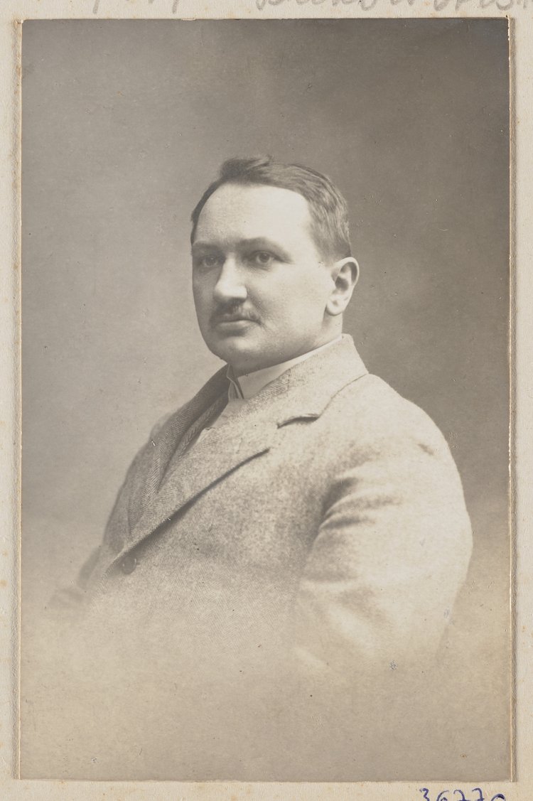 Album szkoły żeńskiej Leonii Rudzkiej