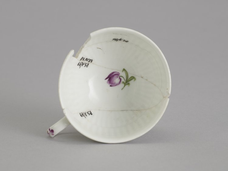 Filiżanka porcelanowa