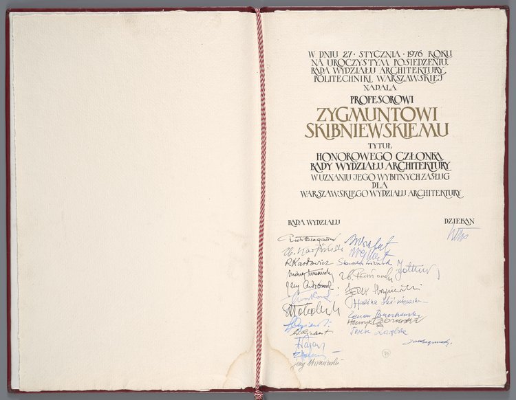 Dyplom nadany Zygmuntowi Skibiewskiemu w ozdobnej teczce i pudełku