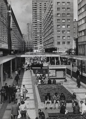 Śródmiejski Mall (currently Stefana “Wiecha” Wiecheckiego Mall)