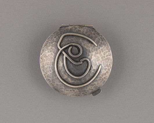 Puderniczka z Syrenką