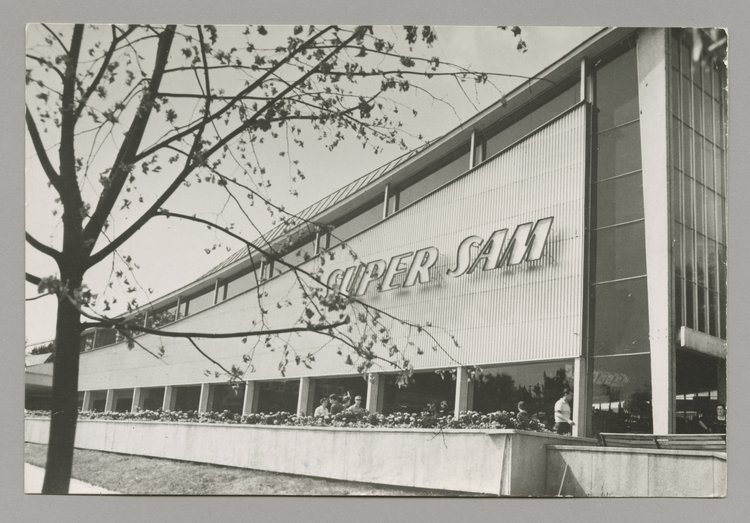 Super Sam przy ulicy Puławskiej 2