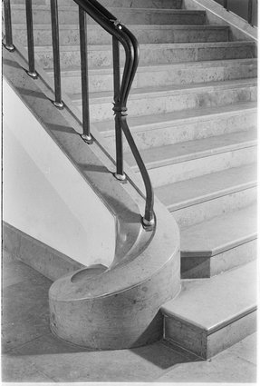 Dom Rzemiosła na ulicy Miodowej, schody