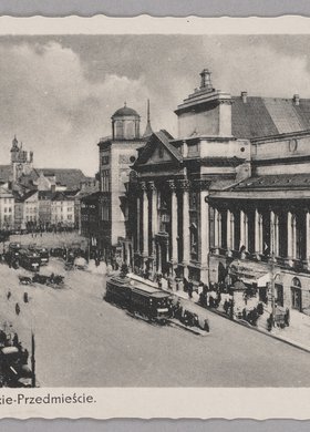 Krakowskie Przedmieście przy wylocie ulicy Miodowej