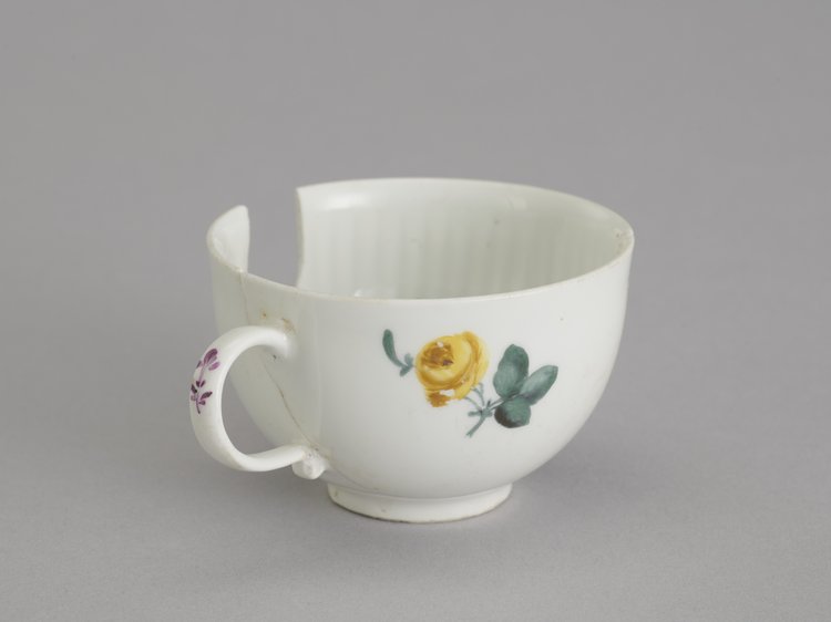 Filiżanka porcelanowa