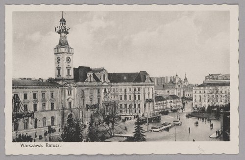 Ratusz na placu Teatralnym